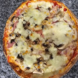 Arabska z szynką i pieczarkami