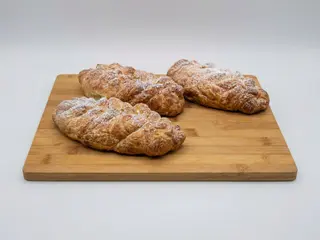 Croissant z Nutellą