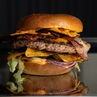 Burger miesiąca "Nacho"