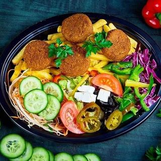 Talerz Falafel