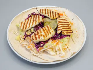 Halloumi Pita Wegetariańska