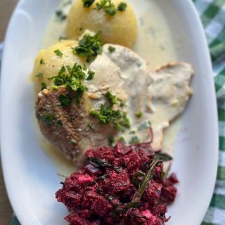 Bitki drobiowe w sosie chrzanowym