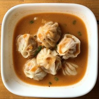 Chicken momos jhol 8szt.
