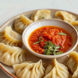 PIEROGI Z FRYTKI 6 SZT