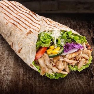 Rollo tortilla z kurczakiem lub baraniną XL