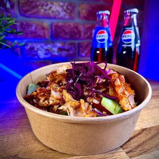 Sałatka z mięsem kebab