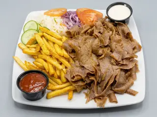 Kebab na talerzu