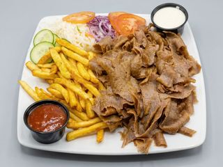 Kebab na talerzu duży