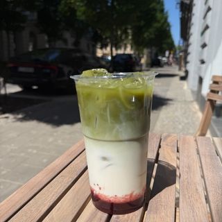Iced matcha latte smakowa