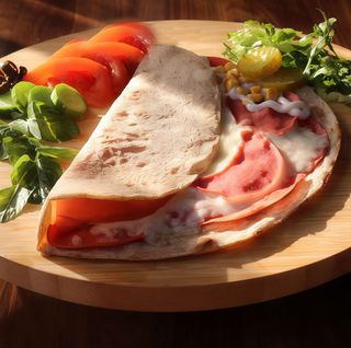 Saj z serem i mortadelą 250-350g