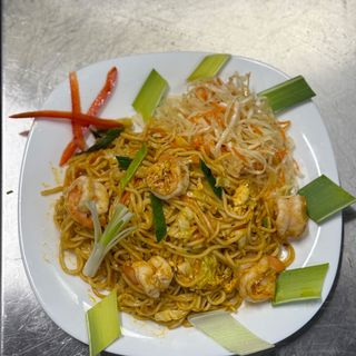 Makaron Chiński Z Wieprzowiną