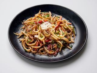 Makaron Udon z wieprzowiną