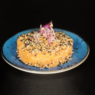 Tatar z łososia (180g)