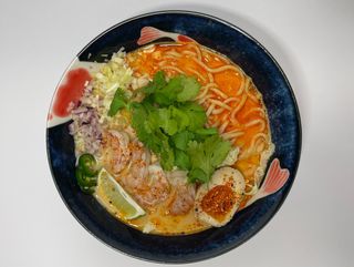 Laksa z krewetkami argentyńskimi