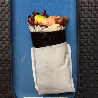 Roll łosoś pieczony (PIKANTNY)