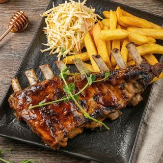 Żeberko z pieca w glazurze BBQ