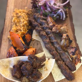 MIESZANY TALERZ KEBAB