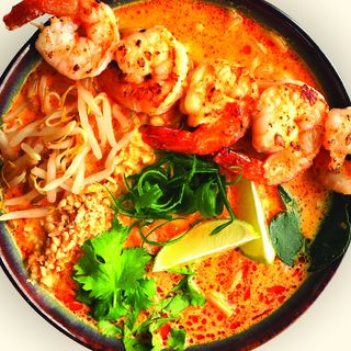 Laksa z krewetkami