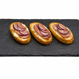 Pieczywo czosnkowe wiejskie