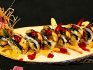 Dragon roll 8 szt.