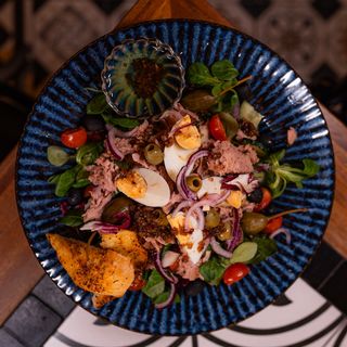 Sałatka Z Tuńczykiem