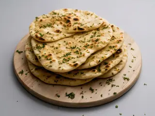 Garlic Naan/ Naan z Czosnkiem 