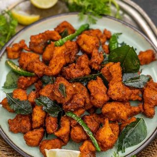 Kurczak Pakoda (6 szt.) / Chicken Pakoda (6 pcs)