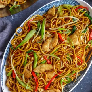 Chowmein z Kurczakiem 