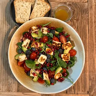 Sałatka z halloumi