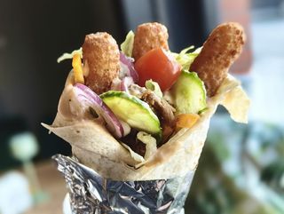 Kebab vege z paluszkami serowmi