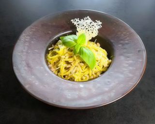 Spaghetti z pesto bazyliowym