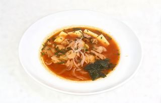 Zupa z kimchi i wieprzowiną