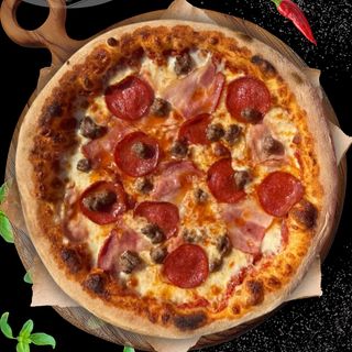 Pizza Mięsna Uczta - Retro Carnivore