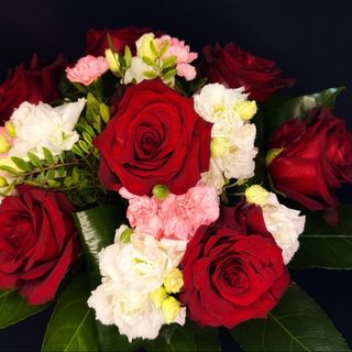 Bukiet z czerwonymi różami