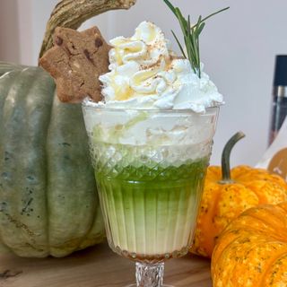 Matcha Korzenna z białą czekoladą