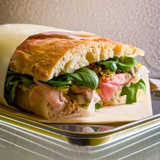 Schiacciata nr 2 | Kontrasty (Rześka)