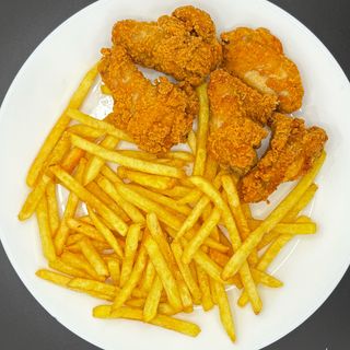 Skrzydełka z kurczaka + frytki