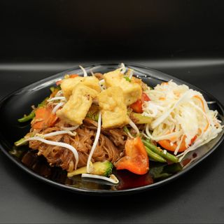 Makaron smażony z tofu