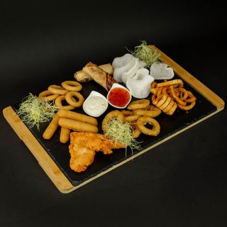 Japońskie pierożki gyoza z kurczakiem 6 szt.