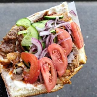 Średni na grubym cieście