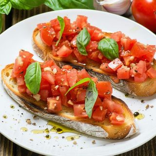 grzanki z kiełbasą , grilled bread with sausage