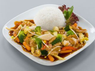 25. Wieprzowina Chop Suey