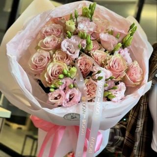 Bukiet LUX ROSE EUSTOMA | rozmiar M