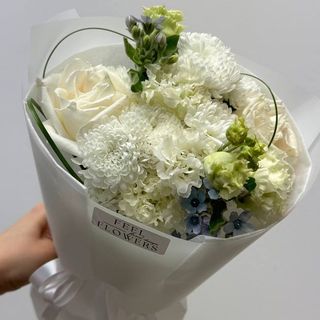 Bukiet „Biała Elegancja” z różą i chryzantemami