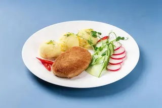 Kotlet mielony z dodatkiem do wyboru