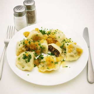 Pierogi z kapustą i grzybami