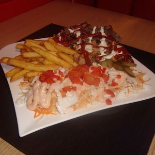 Talerz kebab z serem KARKÓWKA