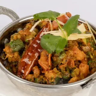 Okra z warzywami (kadai bhindi) 450g