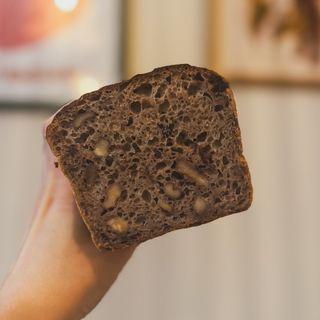 Chleb żytni z dodatkami na zakwasie