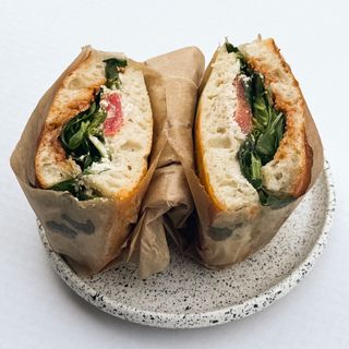 Fokanapka serek-pesto